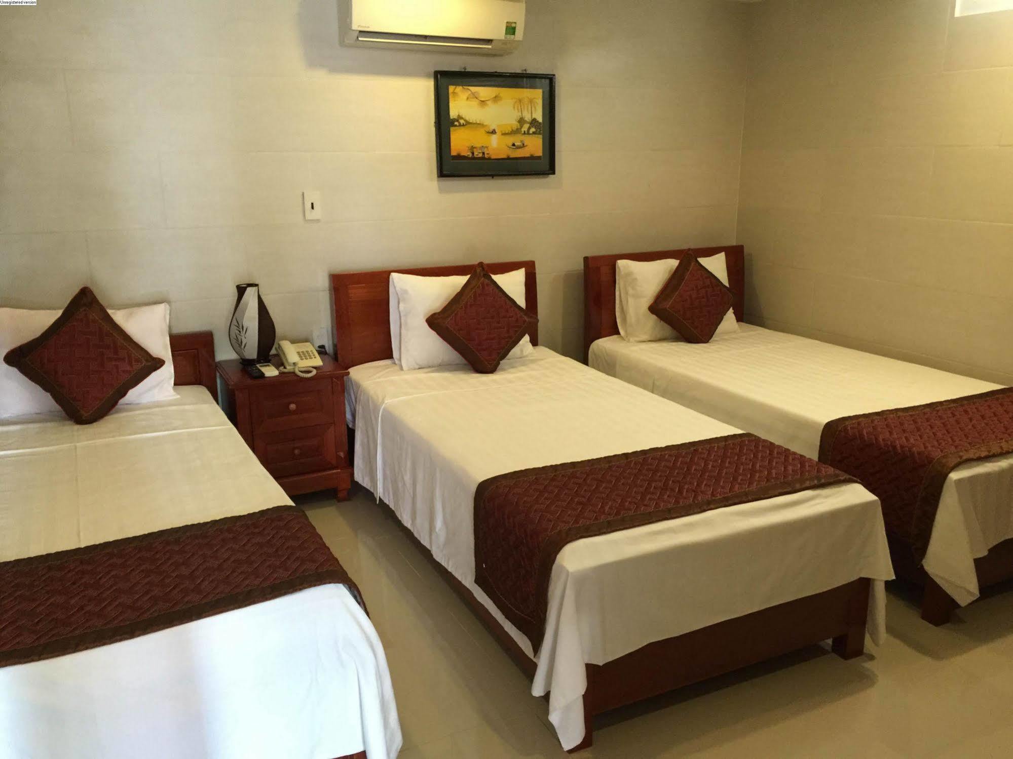 River Park Trademark River Park Homestayandhostel Hoian Hoi An Bagian luar foto